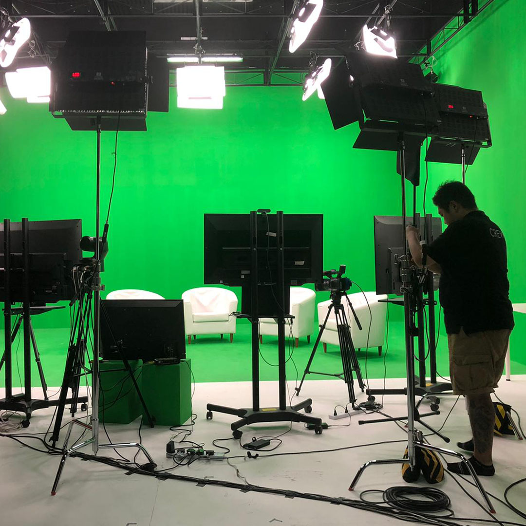 Green screen studio live streaming services